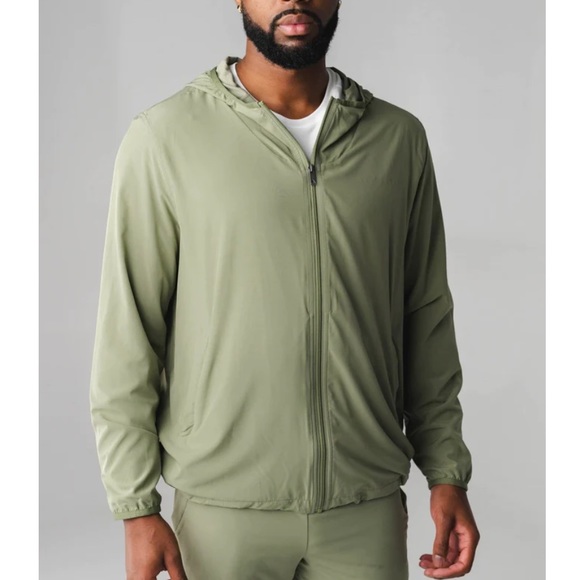 vitality prime windbreaker in matcha - Picture 7 of 12